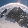 Kopuła szczytowa Kazbeka w aureoli