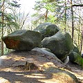 wsród skał